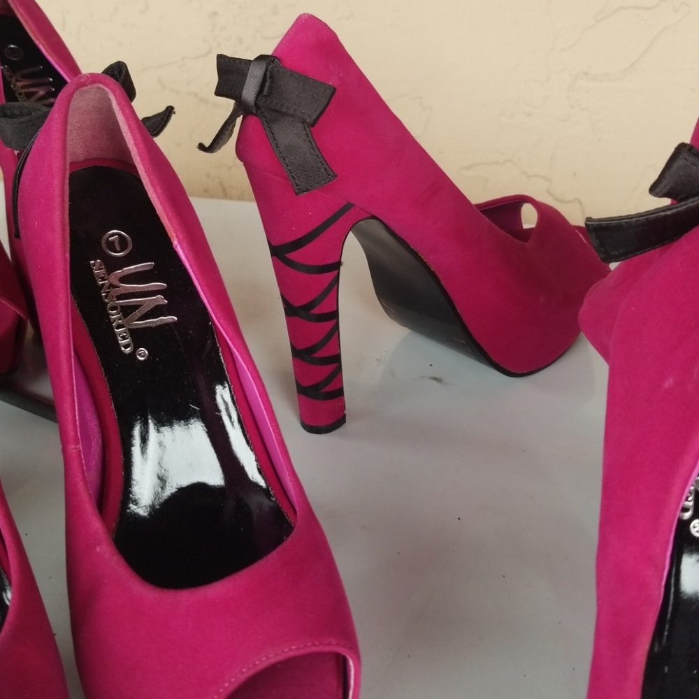 Heels - Picture 3 of 3